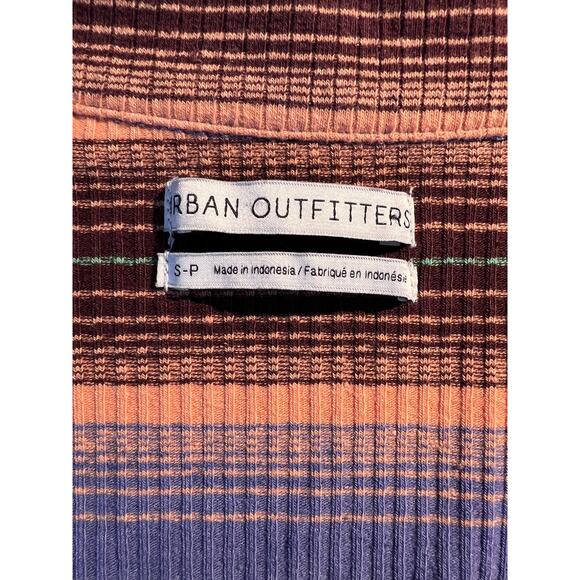 Striped Long Sleeve Button-Up Top - Picture 4 of 5